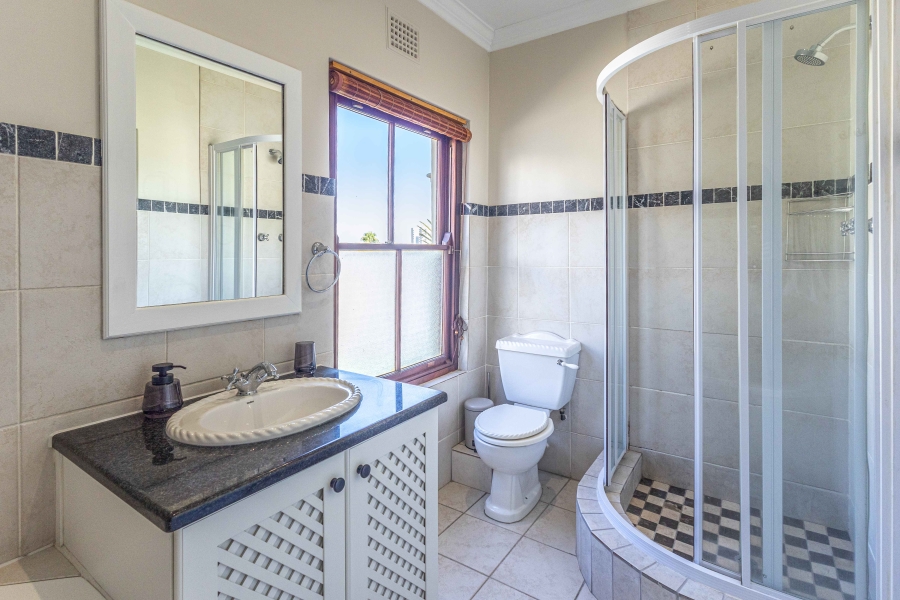 3 Bedroom Property for Sale in Sea Point Western Cape